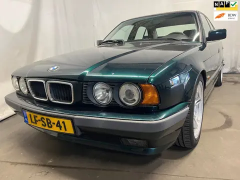 BMW 5-serie 525i Executive II - Links Achter Schade