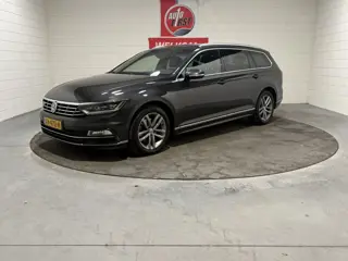 Volkswagen Passat Variant 1.5 TSI Highline Business R, Automaat, NL auto, Dealer onderhouden, Leder,
