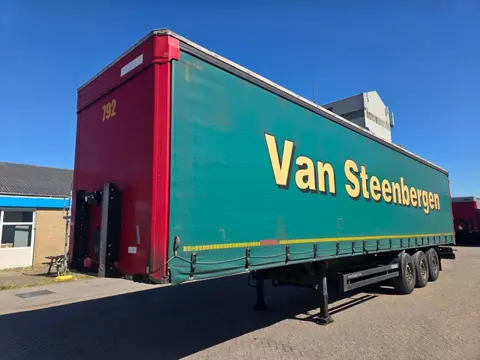 Kögel Mercedes - Disc Kögel 3-assige zeilen oplegger - Mercedes assen - Schijfremmen - Luchtvering -