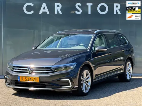 Volkswagen Passat Variant 1.4 TSI PHEV GTE Business PANO TREKHAAK