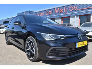 Volkswagen Golf 1.0 TSI Golf , TREKHAAK , LMV 18 , PDC V+A , CLIMATR , NAVI VIA APP ,  CR CONTR , LE