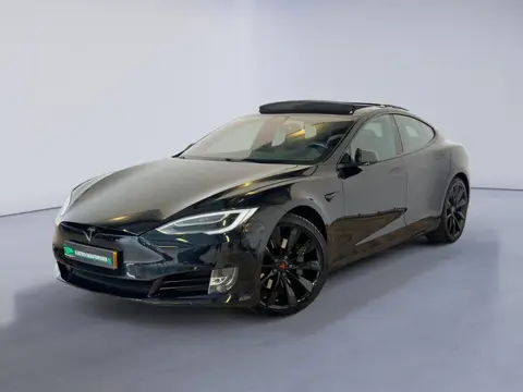 Tesla Model S 90D Base