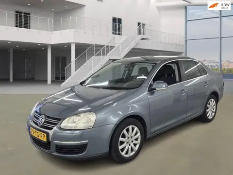 Volkswagen Jetta 1.6 FSI Comfortline Business