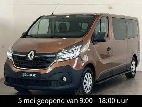 Renault Trafic Passenger 2.0 dCi 120 Grand Zen | Navigatie | Airco | Cruise Control | Trekhaak | Par