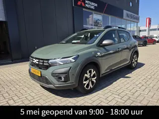 Dacia Sandero Stepway 1.0 TCe 90 Expression  | Open dak | Trekhaak | Navigatie |