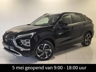 Mitsubishi Eclipse Cross 2.4 PHEV Intense+  | Trekhaak | Navigatie | Achteruitrijcamera |