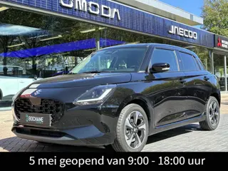Suzuki Swift 1.2 Style Smart Hybrid | Adaptive Cruise Control | Navigatie | Stoelverwarming | Achter