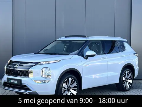 Mitsubishi Outlander 2.4 PHEV Instyle | 360º Camera | Open dak | Elektrich bedienbare achterklep | Y