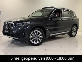 BMW X3 xDrive30e Business Edition Plus Stoel/stuur verwarming | Pano | Leer | Camera | Carplay