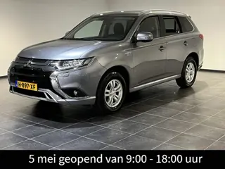 Mitsubishi Outlander 2.4 PHEV Pure | Apple Carplay/Android Auto | Stoelverwarming | Camera