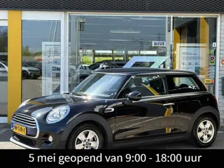 Mini Cooper 1.5 Business | NAP | Navigatie | Cruise Control | Airco | Parkeersensoren | Lichtmetaal 