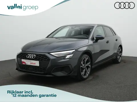 Audi A3 Sportback 40 TFSI e 204 pk S-tronic Advanced | Trekhaak | Leder | Achteruitrijcamera | Stoel