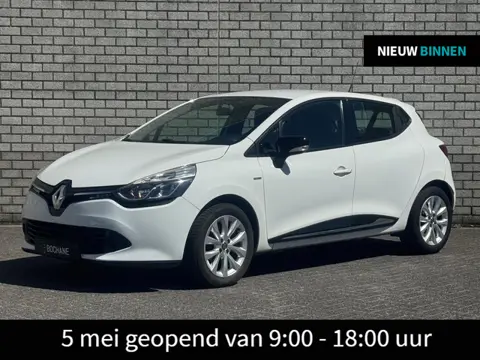Renault Clio Expression 1.2 16V 75 | Navigatie | Cruise Control | DAB+ | Bluetooth |