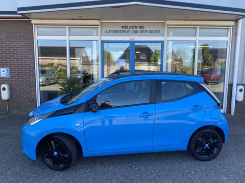 Toyota Aygo 1.0 VVT-i x-cite (bj 2015)