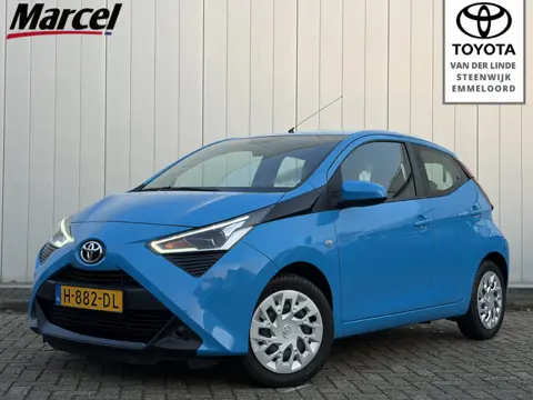 Toyota Aygo 1.0 VVT-i X-Play NL Auto Dealer Onderhouden Apple Carplay Android Auto Airco