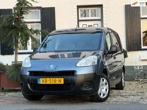 Peugeot Partner 120 1.6 HDI L1 XT Profit +|Navi|Bluetooth|Trekhaak|3-Zits|