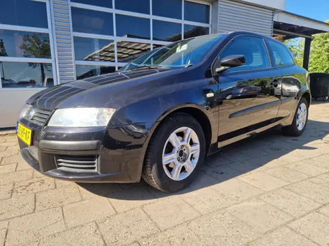 Fiat Stilo 1.4-16V Young ( A.P.K. APRIL 2027! / 135.000 KM !)