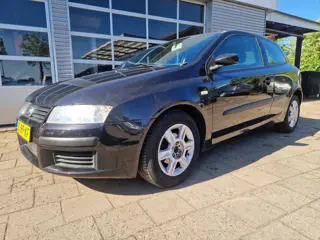 Fiat Stilo 1.4-16V Young ( A.P.K. APRIL 2027! / 135.000 KM !)