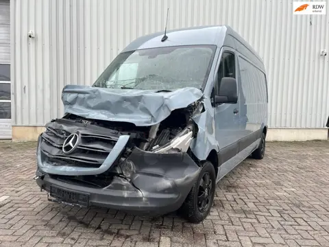 Mercedes-Benz Sprinter 211 2.2 CDI L1 - Front Schade - Koelvloeistof Lekkage