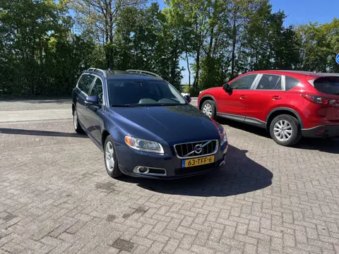 Volvo V70 1.6 T4 Limited Edition TREKHAAK LEER STOELVERWARMING NAVI