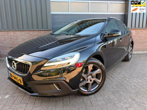 Volvo V40 Cross Country 1.5 T3 152PK Polar+ Luxury Panoramadak / Trekhaak / Leder
