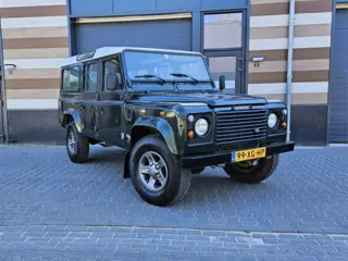 Land Rover Defender 110 Td5 9 pers. MARGE opknapper