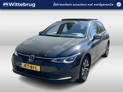 Volkswagen Golf 1.4 eHybrid Style / AUTOMAAT/ PANO/ MEMORY SEAT/ MASSAGE/ STUUR+STOELVERWARM./ ACC/ 