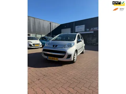 Peugeot 107 1.0-12V XS