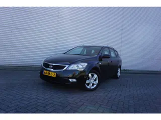 Kia cee'd Sporty Wagon 1.4 CVVT X-ecutive Airco / Navi / Cruise / Elektr. ramen / Trekhaak / Lm velg