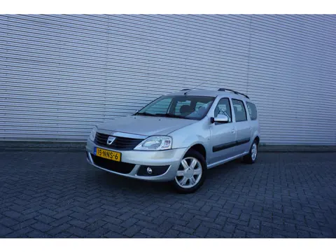 Dacia Logan MCV 1.6 Blackline 7p. Airco / Elektr. ramen / Trekhaak / Lm velgen / NAP