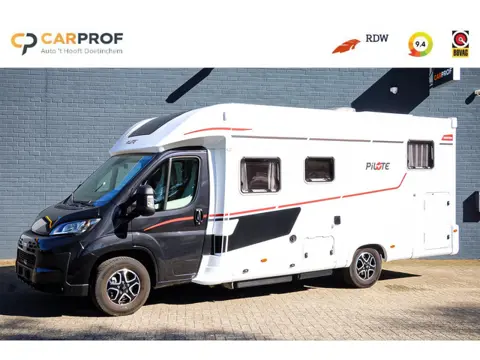 Pilote P720FGJ SELECTION NIEUWSTAAT / AUTOMAAT / ZONNEP. / CAM.