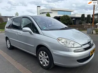 Peugeot 807 2.0 8 persoons uitvoering !!! nieuwe a.p.k airco trekhaak