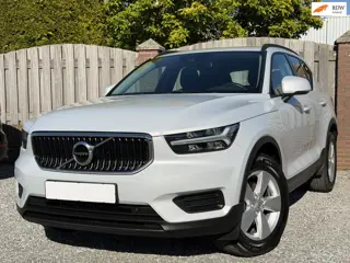 Volvo XC40 1.5 T2 Momentum P SENSOREN LICHTMETALEN VELGEN CLIMA CARPLAY