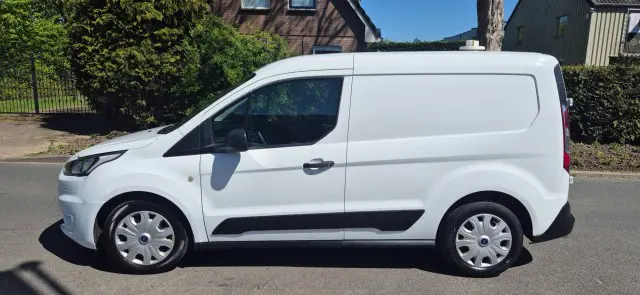 FORD TRANSIT CONNECT 1.5 Eco Bleu Trend*cruise control*airco*