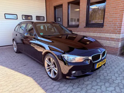 BMW 3-SERIE 328i 2.0 Touring stoelverwarming trekhaak