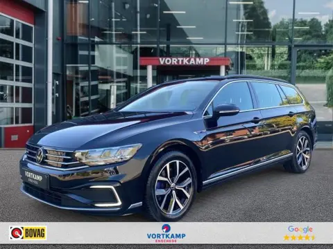 VOLKSWAGEN PASSAT VARIANT 1.4 TSI GTE TREKHAAK/ACC/STOELVER/CAMERA/NAVI/E-KLEP