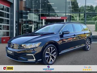 VOLKSWAGEN PASSAT VARIANT 1.4 TSI GTE TREKHAAK/ACC/STOELVER/CAMERA/NAVI/E-KLEP