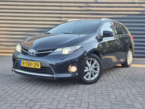 Toyota Auris Touring Sports 1.8 Hybrid Lease+