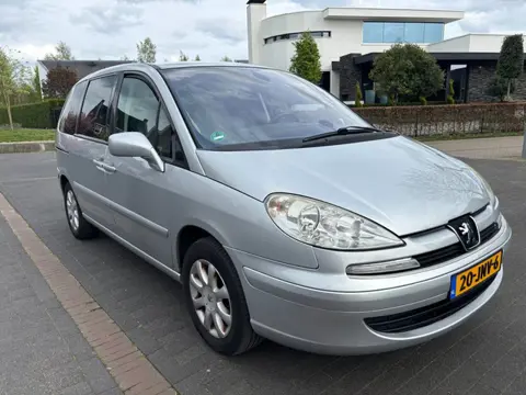 Peugeot 807 2.0 8 persoons uitvoering !!! nieuwe a.p.k airco trekhaak