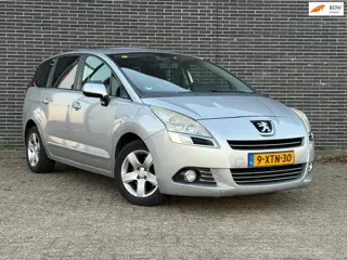 Peugeot 5008 2.0 HDiF Blue Lease Executive 7p. Euro5