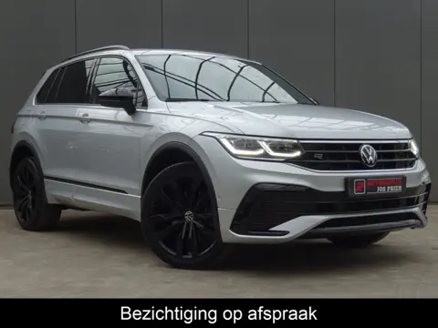 Volkswagen Tiguan 1.4 TSI eHybrid R-Line Business * PANORAMAKDAK * 40 KM ACCU RANGE !!