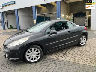 Peugeot 207 CC 1.6-16V T / 88.000 km nap