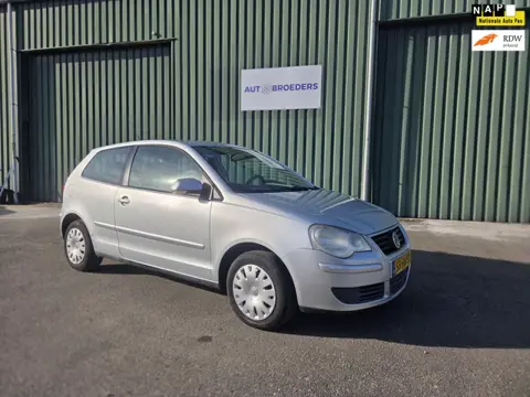 Volkswagen Polo 1.4-16V Turijn NIEUWE KOPPELING - AIRCO -