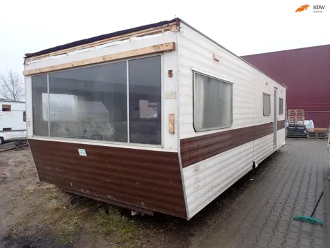 Stacaravan 800 x 300 Cm