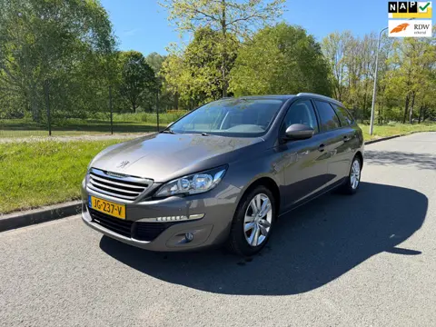 Peugeot 308 SW 1.2 PureTech Blue Lease Executive