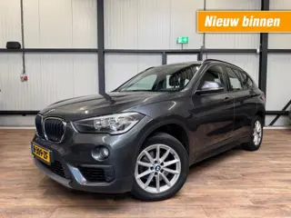 BMW X1 sDrive 18i Centennial Executive / AUTOMAAT / NAVI / PDC /