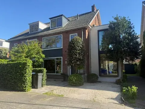 Woning aan de Mr. Troelstralaan te Amstelveen