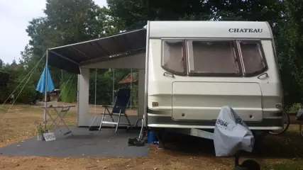 Luifel met zijwand voor chsteau csravan