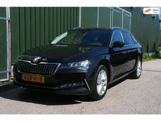 Skoda Superb Combi 1.4 TSI iV Business Edition Plus, CLIMA, NAVIGATIE, CAMERA, VIRTUEEL DASHBOARD, S