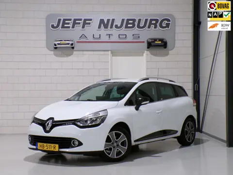 Renault Clio Estate 1.5 dCi ECO Night&Day "Origineel NL!" Bluetooth Navigatie Winterbanden Camera Pa